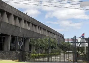 Allanan Casa Presidencial de Costa Rica y detienen empresarios en operación anticorrupción