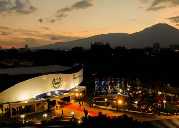 ¡Toda una gala!: Así vistió la Asamblea Legislativa para recibir al presidente Nayib Bukele