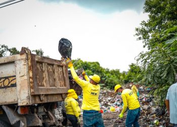 163 toneladas de desechos fueron removidas de Apopa este sábado