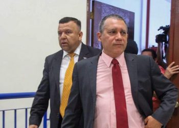 Se fuga exministro del FMLN, Arístides Valencia, y Juzgado ordena captura internacional