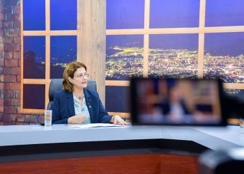 Emiten dictamen favorable para legalizar escuelas