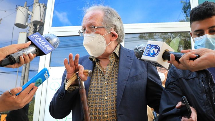 Fabio Castillo se mostró a favor de Carolina Recinos. Foto DES Guillermo Martíinez.