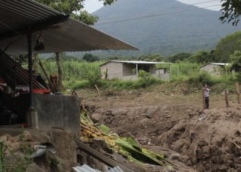 MARN alerta sobre probabilidad alta de deslizamientos en el territorio salvadoreño