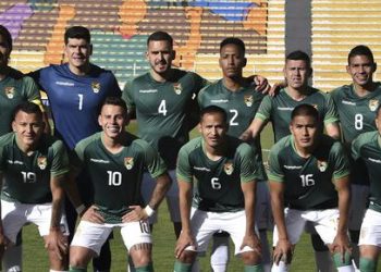Tres futbolistas y un miembro del cuerpo técnico de Bolivia dan positivo a la COVID-19