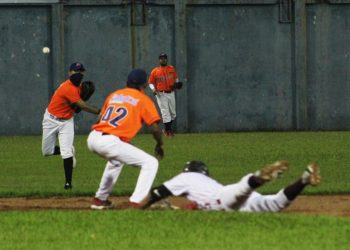 UTEC ganó a Halcones e iguala la serie final de la Liga Nacional de Béisbol
