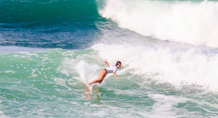 Los surfistas nacionales tendrán actividad hoy y mañana en el campeonato nacional a realizarse en Punta Roca. FOTO / Archivo.