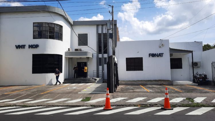 El ministro de Obras Públicas, Romeo Herrera, inauguró la nueva oficina regional en San Miguel.