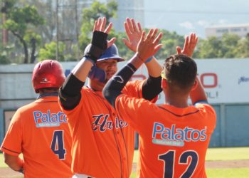 Halcones toma ventaja en la final de la Liga Nacional de Béisbol