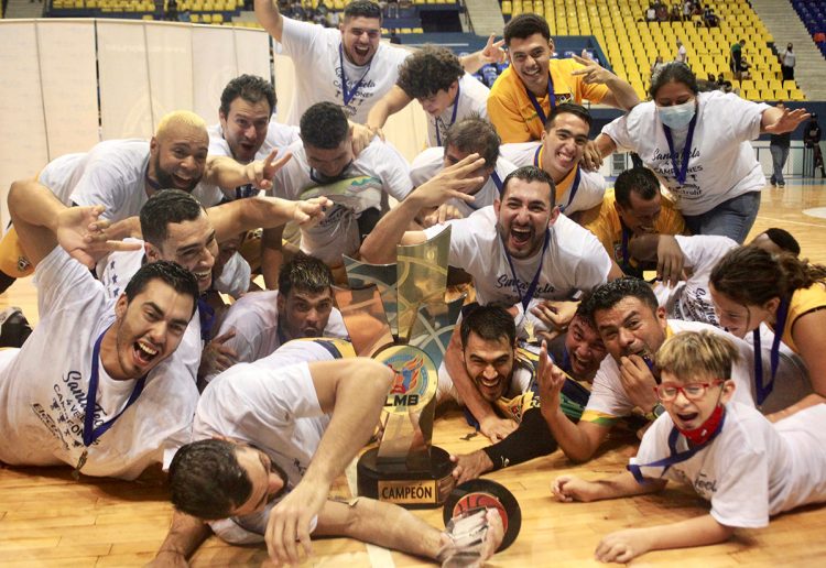 : Santa Tecla venció con solvencia 89 a 58 a San Salvador y se coronó campeón de la Liga Mayor de Baloncesto. Foto cortesía INDES.