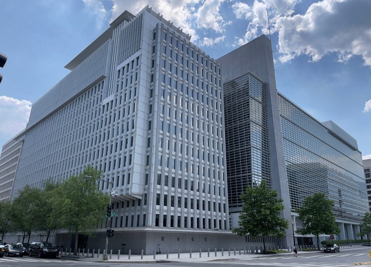 El Banco Mundial desembolsó $500 millones, dos créditos de $250 millones cada uno, para inversión de primera infancia. Foto / AFP.