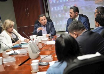 Ministro de Trabajo propondrá que empresas de seguridad que violan derechos laborales no sean contratadas