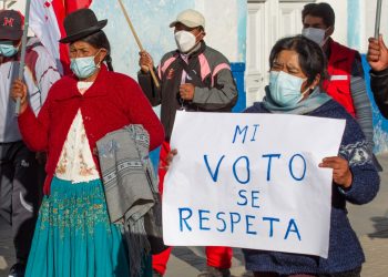 Llamados a anular elecciones elevan la tensión en Perú, que sigue sin nuevo presidente