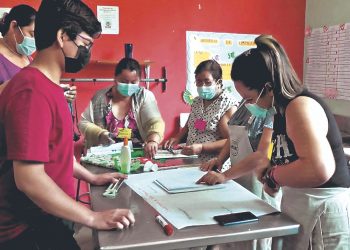La alcaldía impulsa talleres para que los jóvenes tengan alternativas de emprendimientos.