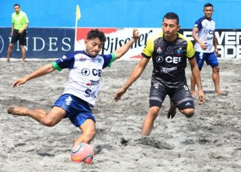 Nadie puede con La Barra de Santiago en la Liga de Fútbol Playa