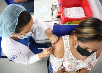 Habilitan citas de vacunación para mayores de 35 años