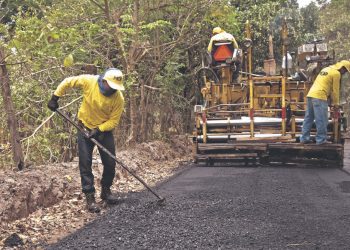 Pavimentan carretera de Uluazapa, San Miguel, a Yucuaiquín, La Unión