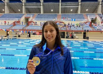 Cuscatlecos Ariana Valle y Marcelo Acosta debutan con oro