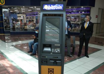 Athena Bitcoin instala el primer cajero para realizar transacciones en Antiguo Cuscatlán