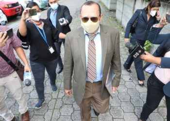 Juez gira orden de captura para hermano de Sigfrido Reyes y le impone medidas a Byron Larrazábal