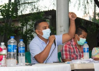 Reunión de concejo de El Refugio fue en el parque central de Ahuachapán