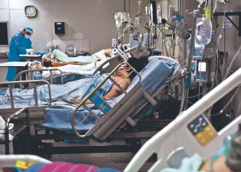 Colapsa atención en hospital de Paraguay