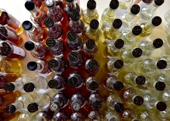 Un caso de cáncer de cada 25 está vinculado al consumo de alcohol, alerta un estudio