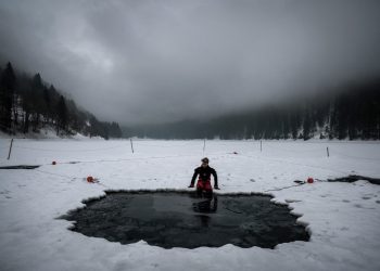 El deshielo de los glaciares crea más de 1.000 lagos en los Alpes suizos