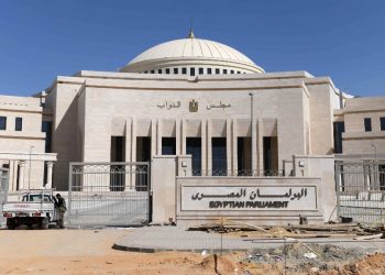 Una ley autoriza en Egipto despedir a funcionarios por ser presuntos «terroristas»