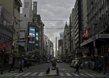 Argentina extiende medidas antiCOVID-19 hasta el 6 de agosto