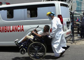 Honduras mantiene restricciones contra la pandemia