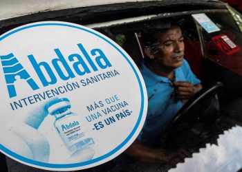 Cuba autoriza su propia vacuna cuando la peligrosa variante Delta se extiende por el mundo
