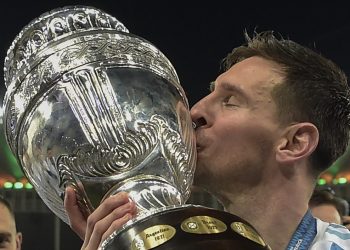Lionel Messi cumplió sonriendo su ilusión y la de Argentina