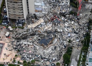 Plantean levantar un monumento en sitio donde se derrumbó edificio en Florida