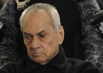 Muere cura italiano condenado a 42 años de cárcel por violar niños sordos en Argentina