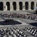 España homenajea a las víctimas de la COVID-19 en pleno repunte de la pandemia