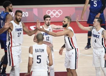 Francia da el gran golpe con triunfo ante Estados Unidos en básquet masculino