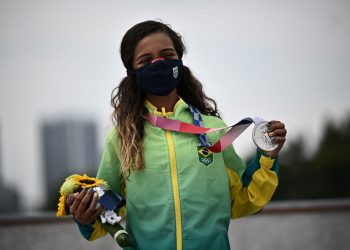 Rayssa Leal, la joven skatista convertida en «pequeña hada» de Brasil