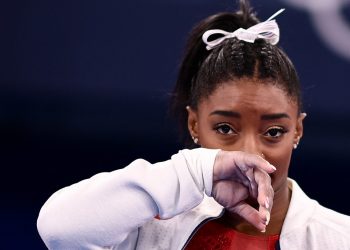 Simone Biles renuncia a concurso general y se mantiene duda sobre su continuidad en Tokio 2020