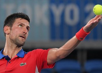 Zverev deja a Djokovic sin ‘Golden Slam’ y peleará por oro con Khachanov
