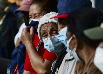 La variante delta del covid-19 obliga a endurecer las restricciones en todo el mundo