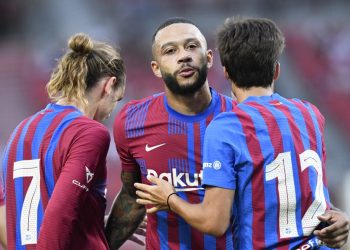 Memphis Depay sigue gustando en la pretemporada del Barcelona
