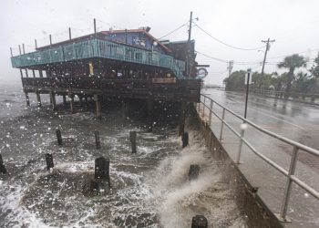 Tormenta tropical Elsa azota costa este tras matar 1 persona en Florida