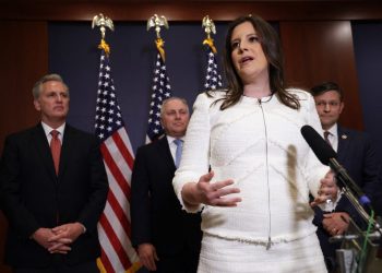 Crítica de Trump integrará comisión de investigación sobre invasión del Congreso de EE. UU.