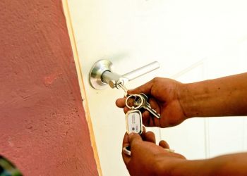 Familias de la comunidad El Espino siguen trasladándose hacia el proyecto habitacional