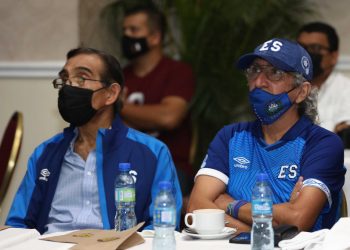 Mágico González: «Quiero seguir necio en considerarme a la par de Costa Rica y Honduras»