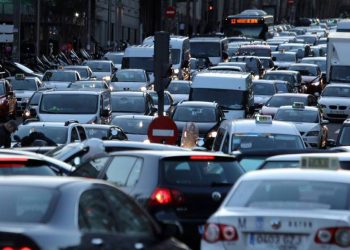 Propondrá prohibir la venta de vehículos nuevos de gasolina y diésel a partir de 2035