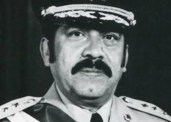 Fallece expresidente de El Salvador, coronel Arturo Armando Molina