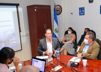Presentan ante Comisión de Obras Públicas de Asamblea propuesta de nueva Ley Orgánica de CEPA