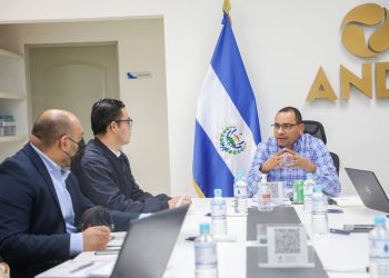 ANDA y la Alcaldía de Santa Tecla se reúnen para coordinar proyectos de mejoras al agua potable