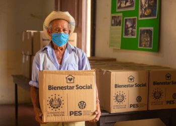 Millones de salvadoreños son beneficiados con los paquetes alimentarios